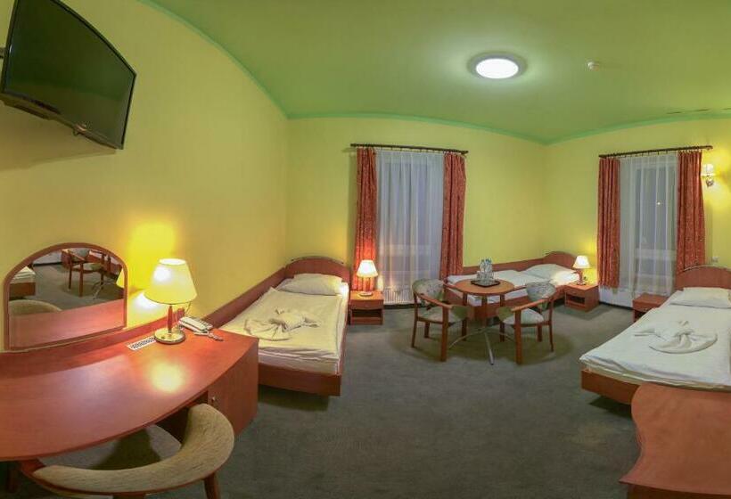 חדר סטנדרט לשלושה, Majewski Hotel & Spa