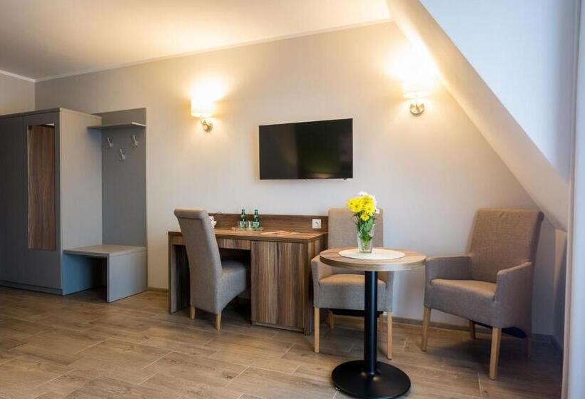 标准三人间, Nowy Zdrój Centrum Zdrowia I Wypoczynku