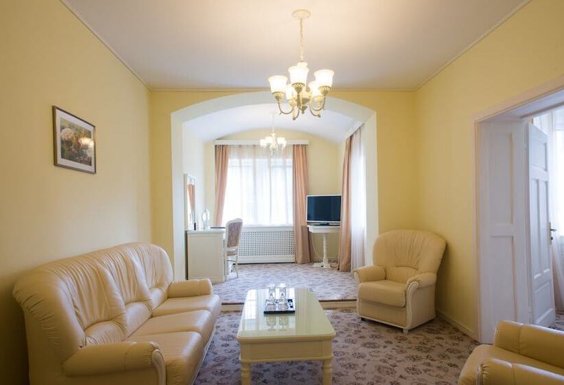 Люкс Повышенной Комфортности, Vila Economat