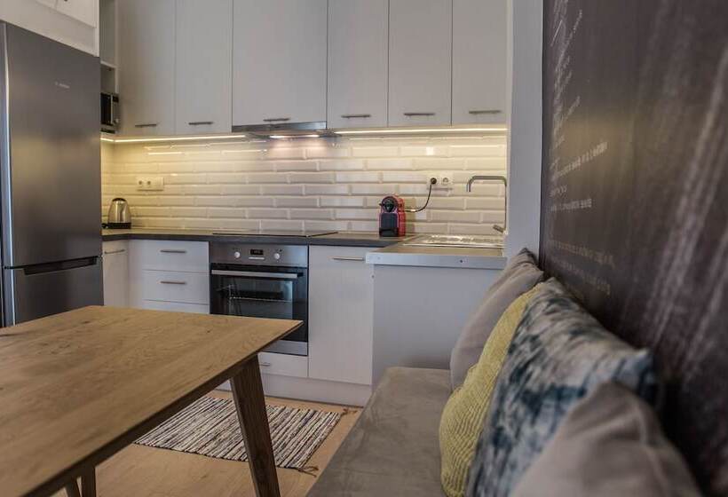 ５ベッドルームアパート, Olympus Residence