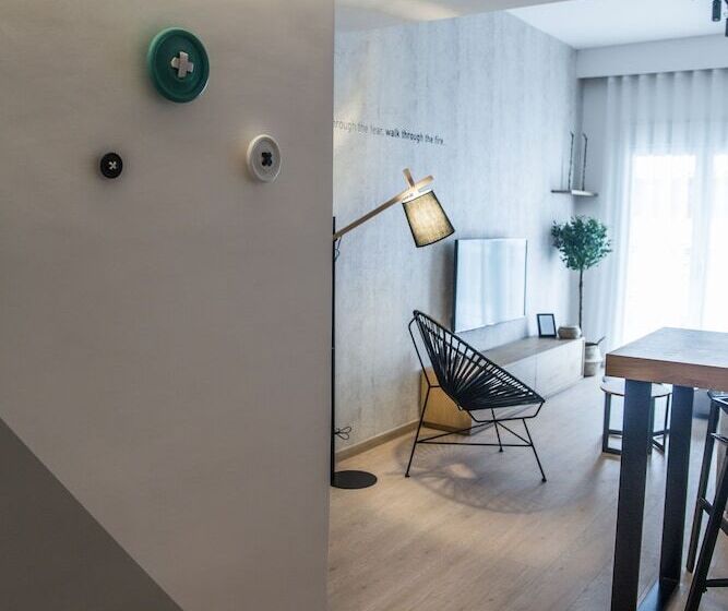 バルコニー付き１ベッドルームアパートメント, Olympus Residence