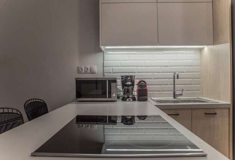 スタンダードスタジオ, Olympus Residence