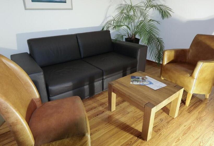 חדר משפחתי, Pension Franzbäcker