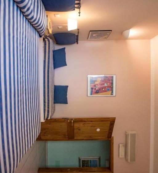 اتاق استاندارد چهار تخته, Affittacamere Benedetta