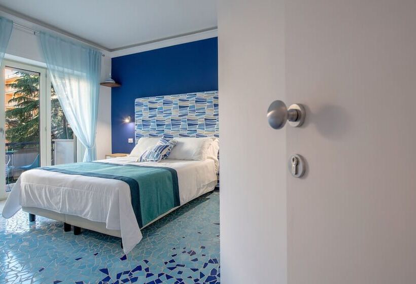 Номер Deluxe с Балконом, Aquae Romanae Piazza Lauro