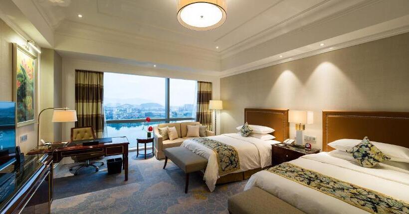 Deluxe room with river view, Fuzhou Jeurong