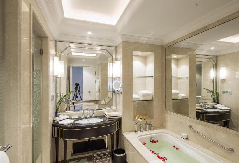 Deluxe room with river view, Fuzhou Jeurong