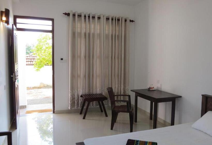 غرفة ديلوكس, Sailors Mirissa