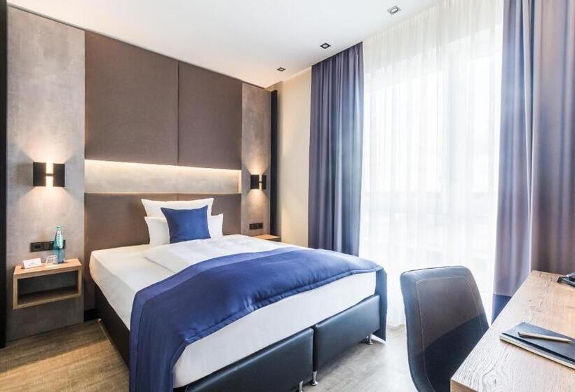 싱글 디럭스 룸, Sky Hotel Cloppenburg