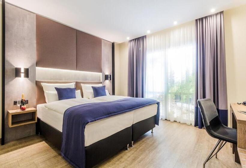 싱글 디럭스 룸, Sky Hotel Cloppenburg