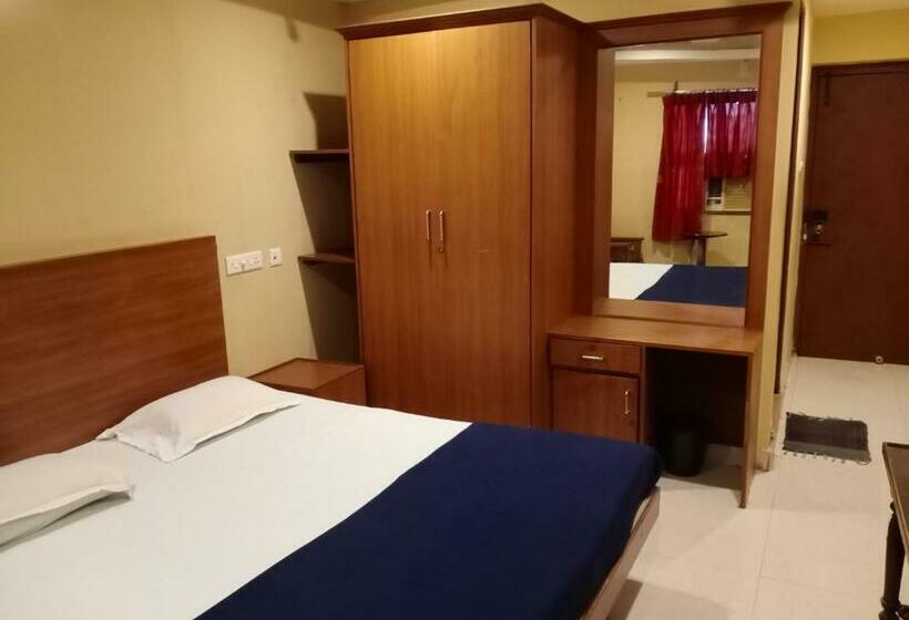 חדר אקונומי, Soorya International