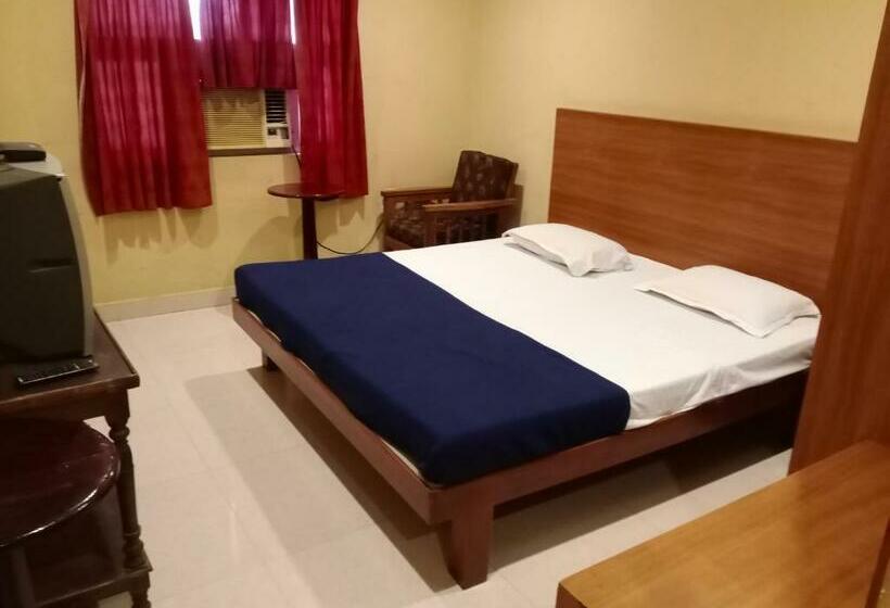 اتاق اکونومی, Soorya International