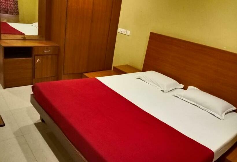 חדר אקונומי, Soorya International