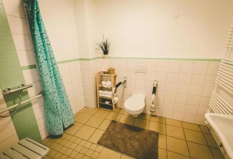 身障者適用スタンダードルーム, Ostel Jugendhotel Bremervörde