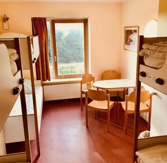 スタンダード4人部屋, Ostel Jugendhotel Bremervörde