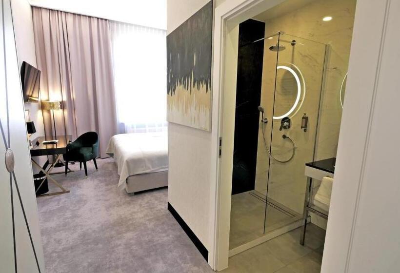 Номер Deluxe, Szewska 22 Boutique