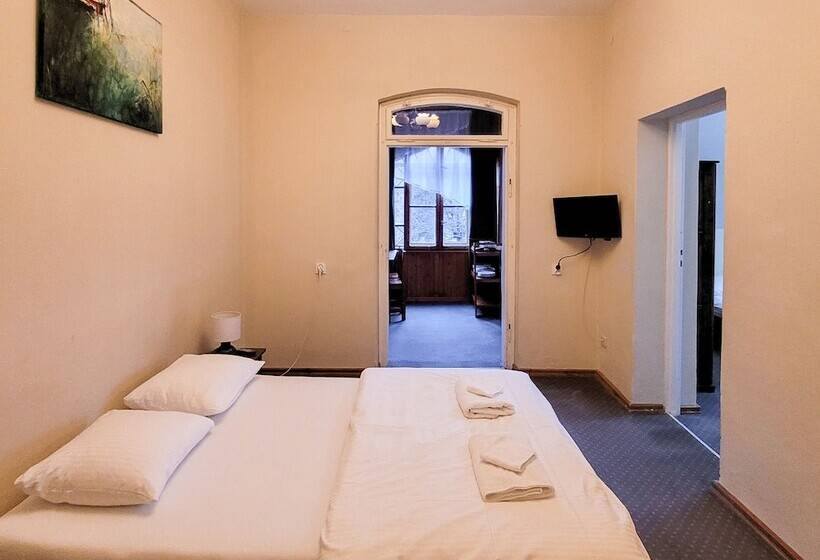 패밀리 스튜디오, Willa Słoneczko