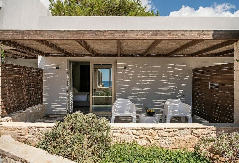 غرفة قياسية مطلّة علي الحديقة, Kakkos Beach Hotel   Adults Only