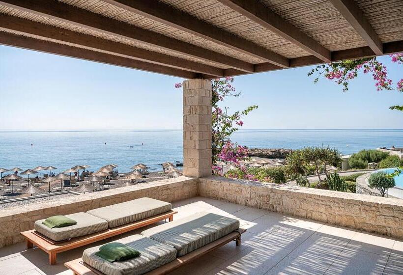 جناح جونيور, Kakkos Beach Hotel   Adults Only