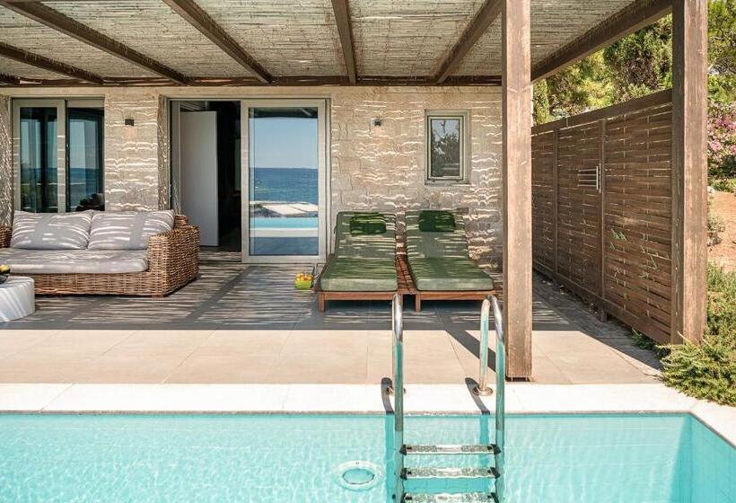 جناح مزود بحمام سباحة, Kakkos Beach Hotel   Adults Only