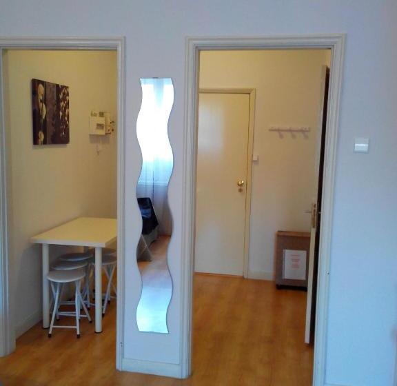 استودیوی لوکس, Guest House D. Filipe I