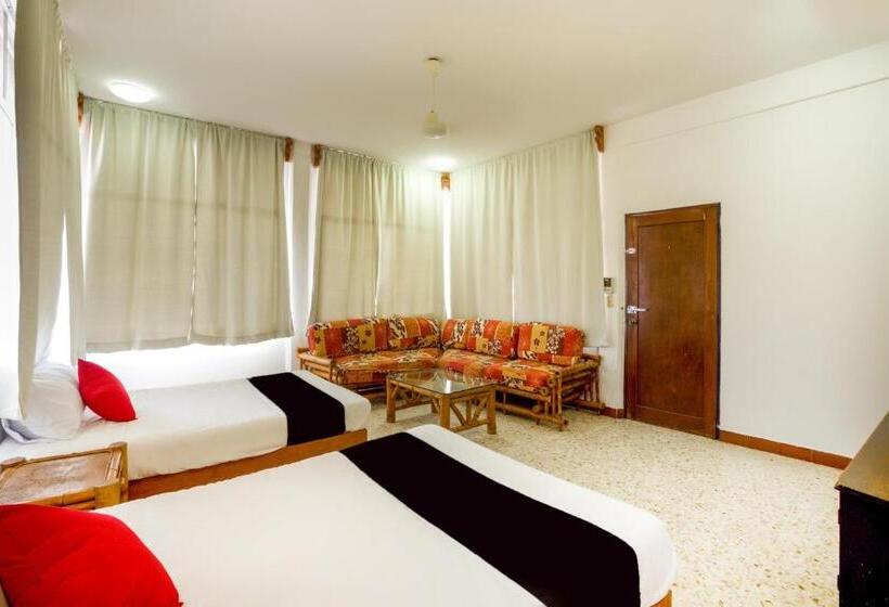 Quarto Estandar, Adelita