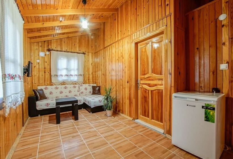 בונגלו משפחתי, Cuhadar Ahsap Evleri