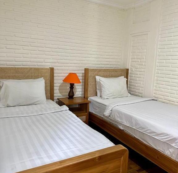 豪华家庭房间, The Taman Ayu