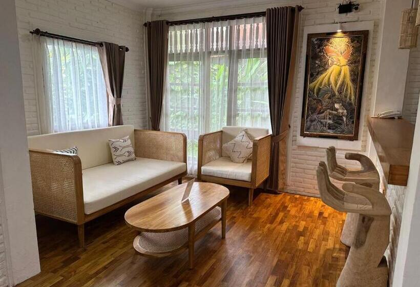 豪华家庭房间, The Taman Ayu