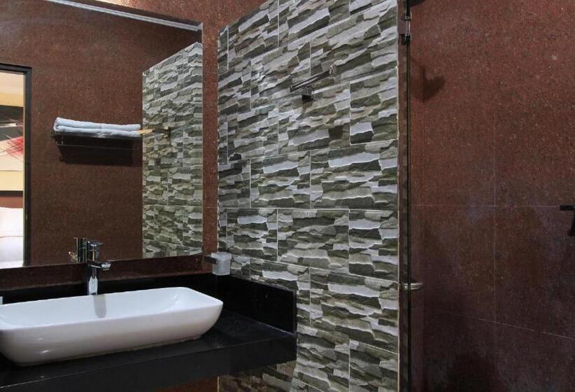 标准间, The Taman Ayu