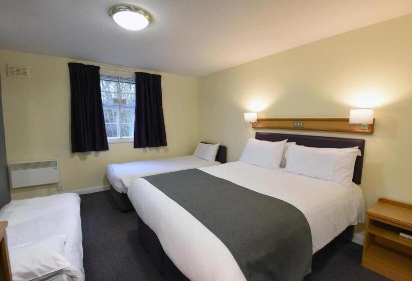 ファミリールーム, The Mount By Greene King Inns