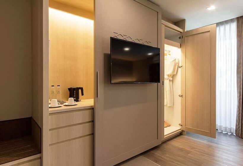 Номер Deluxe Вид на Бассейн, Ana Park Chiang Mai