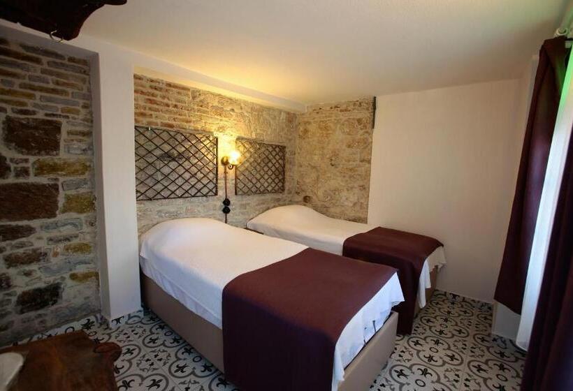 اتاق سوپریور با چشم‌انداز دریا, Cavlıhane 1885