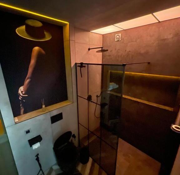 اتاق استاندارد, Accommodo192