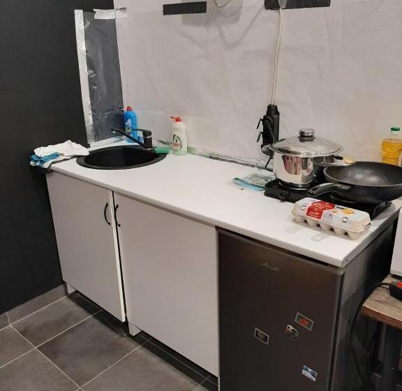 تختخواب در اتاق مشترک, Accommodo192