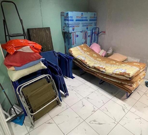 تختخواب در اتاق مشترک, Accommodo192