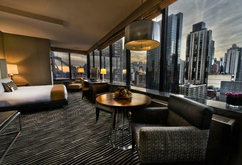 小型套房, Bentley