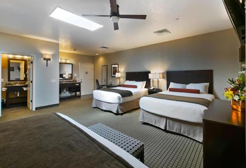 带大床的套房, Best Western Plus Canyonlands Inn