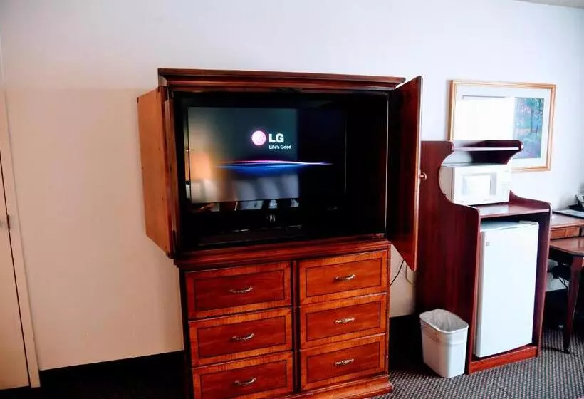 キングサイズベッドのスタンダードルーム, Douglas Inn And Conference Center