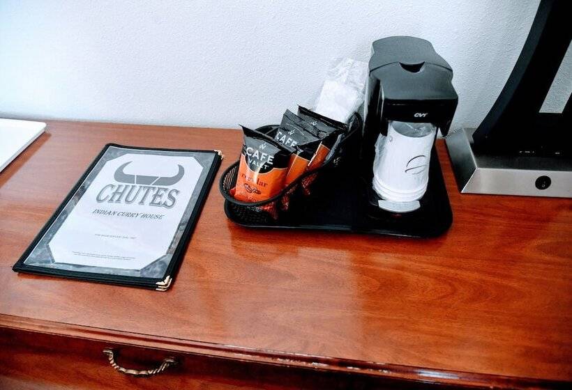 Номер Стандарт 2 Двуспальные Кровати, Douglas Inn And Conference Center