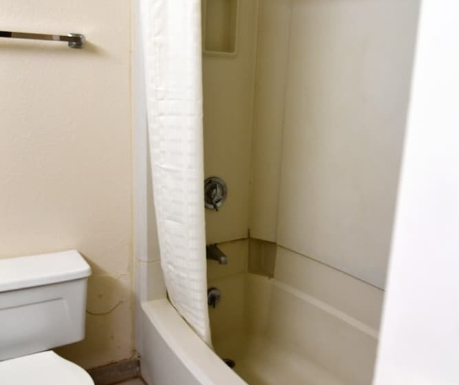 Номер Стандарт 2 Двуспальные Кровати, Douglas Inn And Conference Center