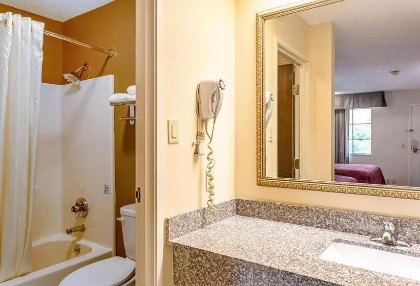 スタンダードルーム, Econo Lodge