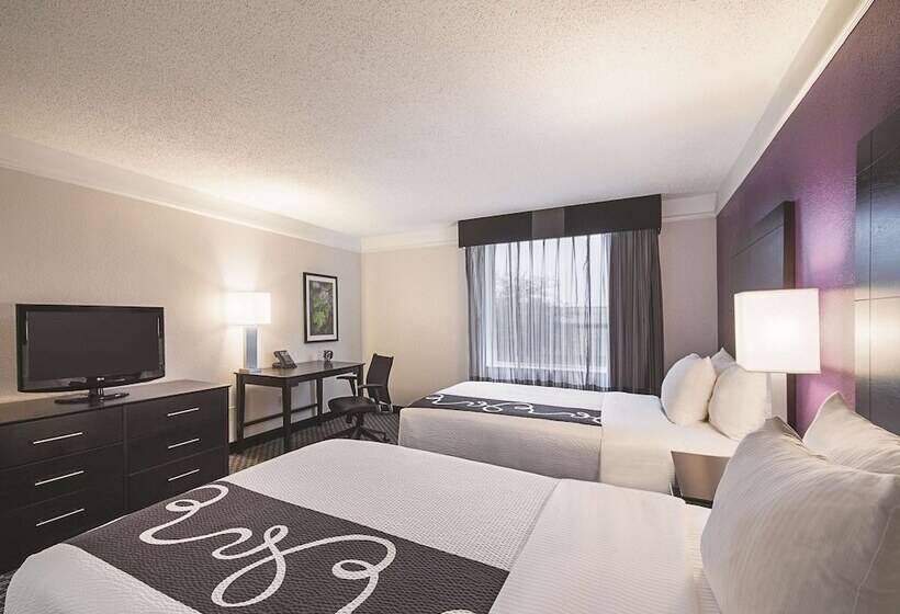 带2个双人床的标准工作室, La Quinta By Wyndham Austin Round Rock