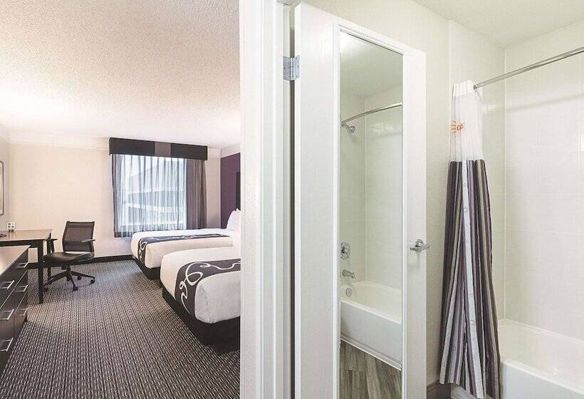 带2个双人床的标准工作室, La Quinta By Wyndham Austin Round Rock