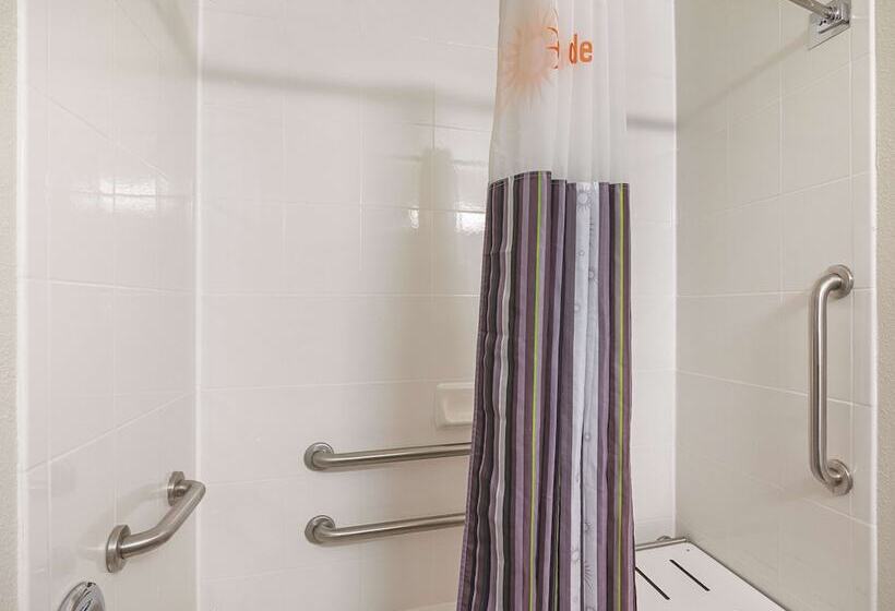 适用于残疾人士的豪华房间, La Quinta By Wyndham Austin Round Rock