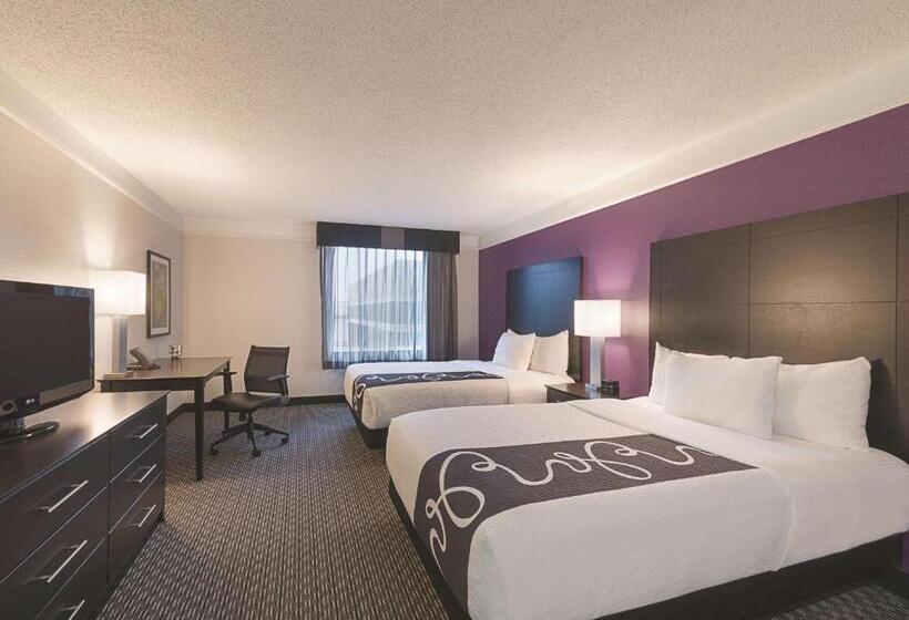 带2个双人床的标准工作室, La Quinta By Wyndham Austin Round Rock