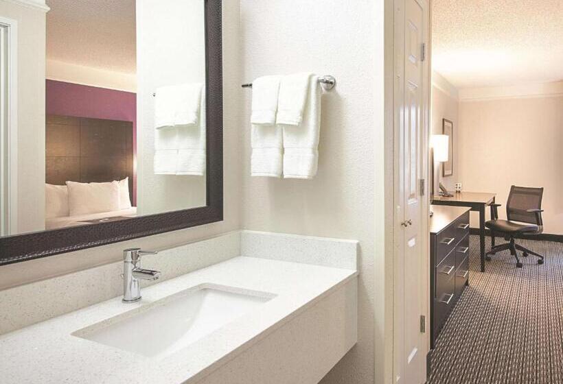 带2个双人床的标准工作室, La Quinta By Wyndham Austin Round Rock