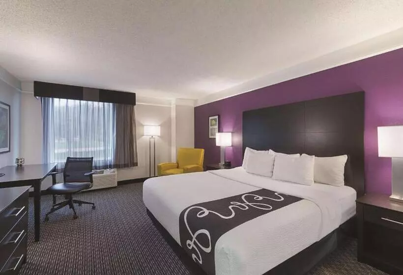 身障者適用キングサイズベッドルーム, La Quinta By Wyndham Austin Round Rock