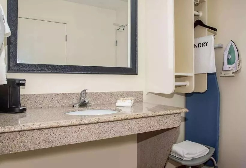 ２ダブルベッドのスタンダードルーム, Baymont By Wyndham Columbia, Mo