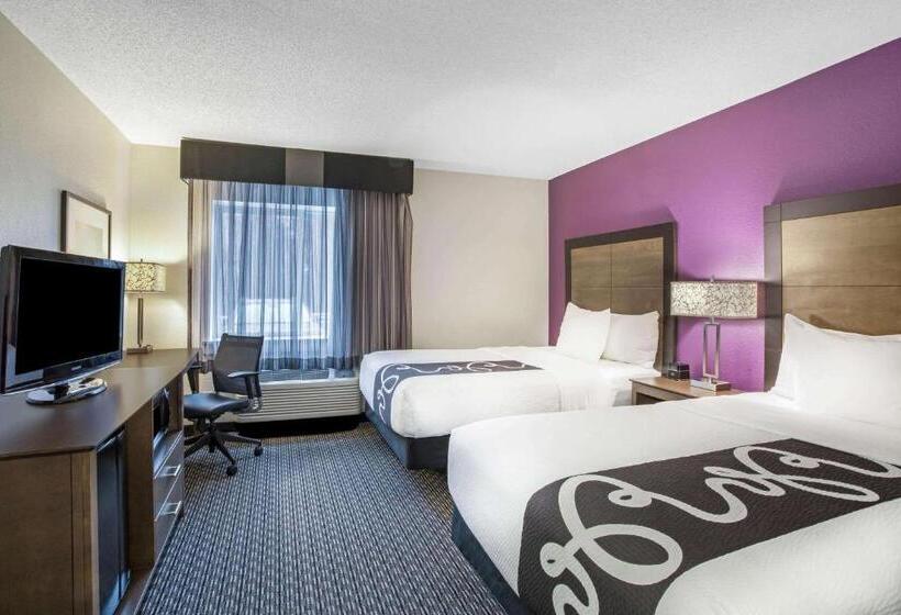 اتاق استاندارد برای معلولان, La Quinta By Wyndham Hartford Bradley Airport